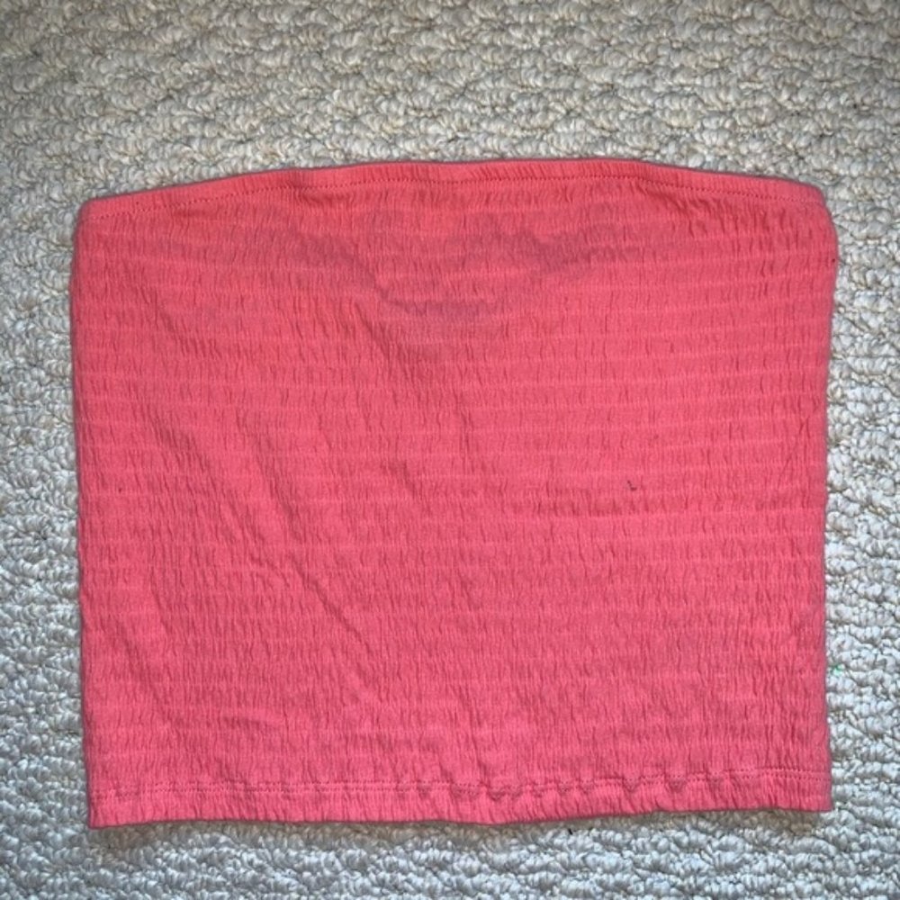 American Eagle "Berry" Tube Top